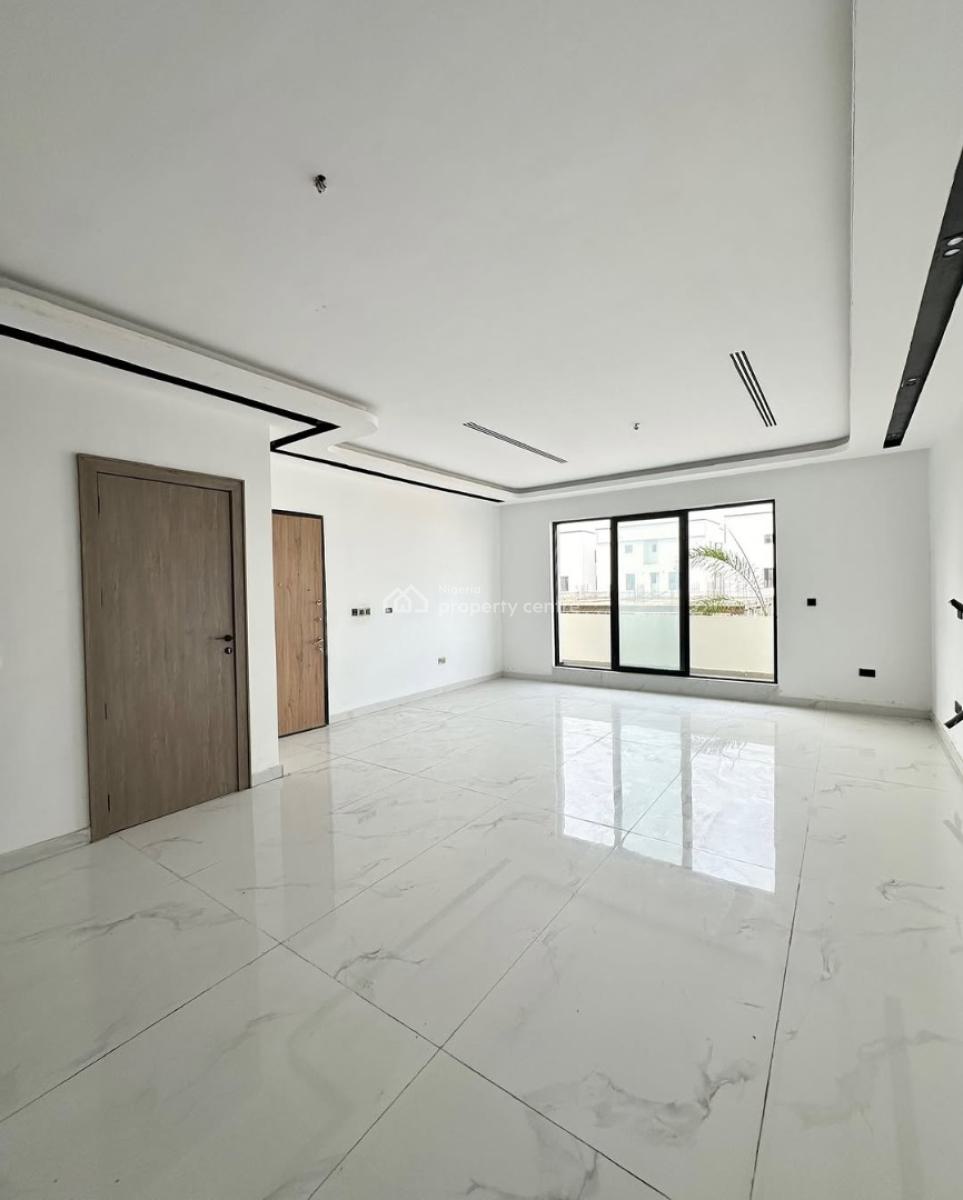 Luxury 2 Bedroom Apartment, Lekki Phase 1, Lekki, Lagos, Block of Flats for Sale