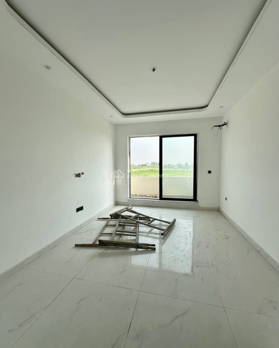 Luxury 2 Bedroom Apartment, Lekki Phase 1, Lekki, Lagos, Block of Flats for Sale