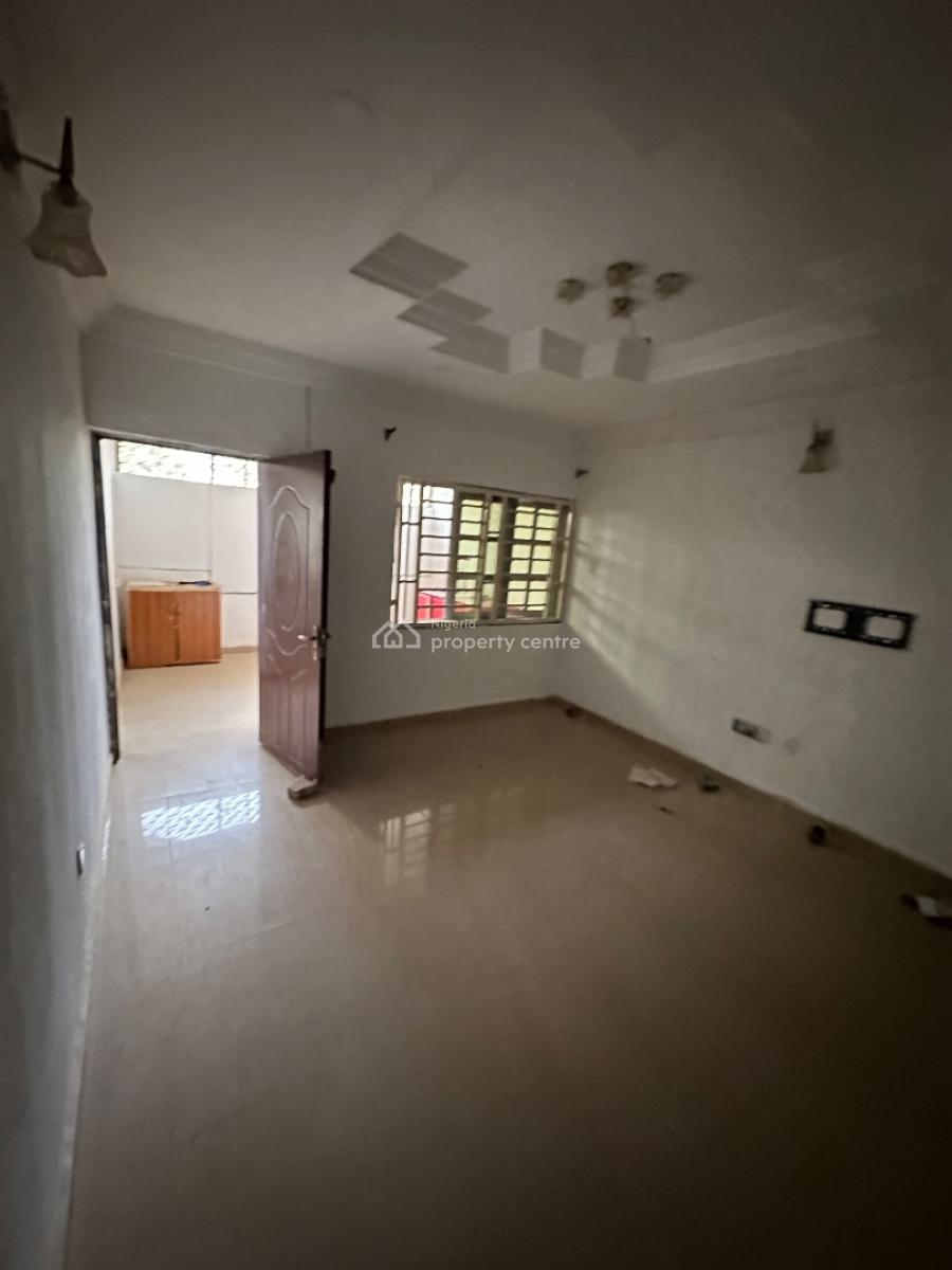 a Spacious One Bedroom Apartment in a Beautiful Neighborhood, 3rd Avenue, Gwarinpa, Abuja, Mini Flat (room and Parlour) for Rent