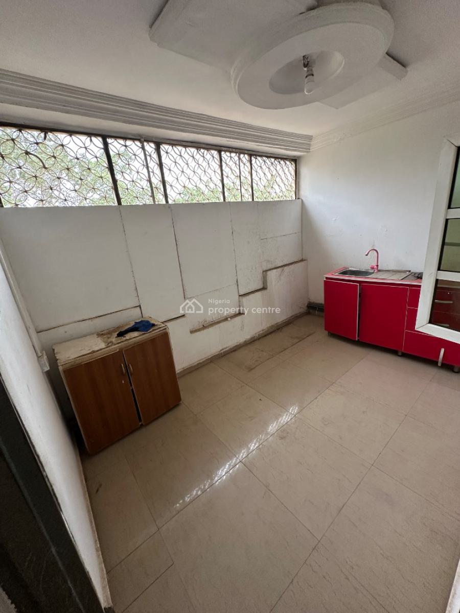 a Spacious One Bedroom Apartment in a Beautiful Neighborhood, 3rd Avenue, Gwarinpa, Abuja, Mini Flat (room and Parlour) for Rent