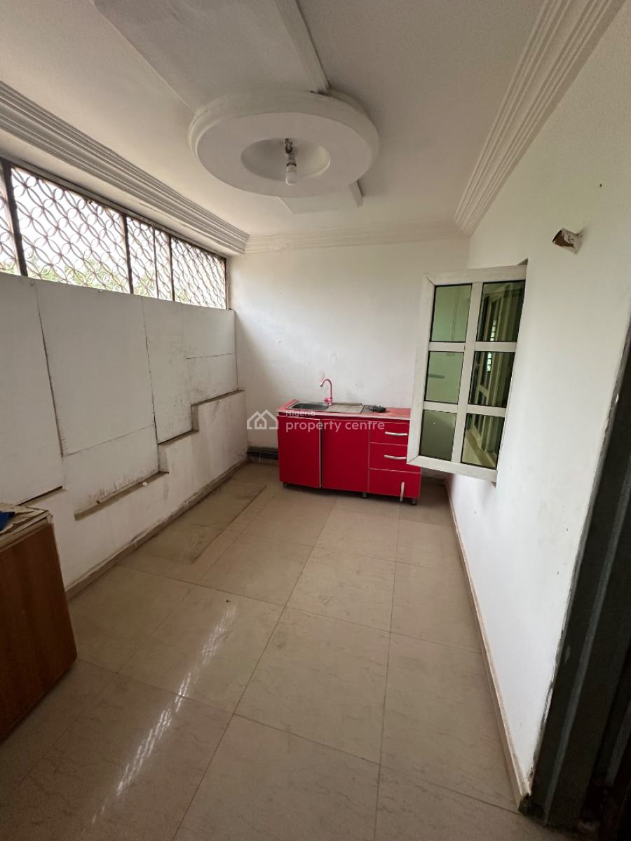 a Spacious One Bedroom Apartment in a Beautiful Neighborhood, 3rd Avenue, Gwarinpa, Abuja, Mini Flat (room and Parlour) for Rent