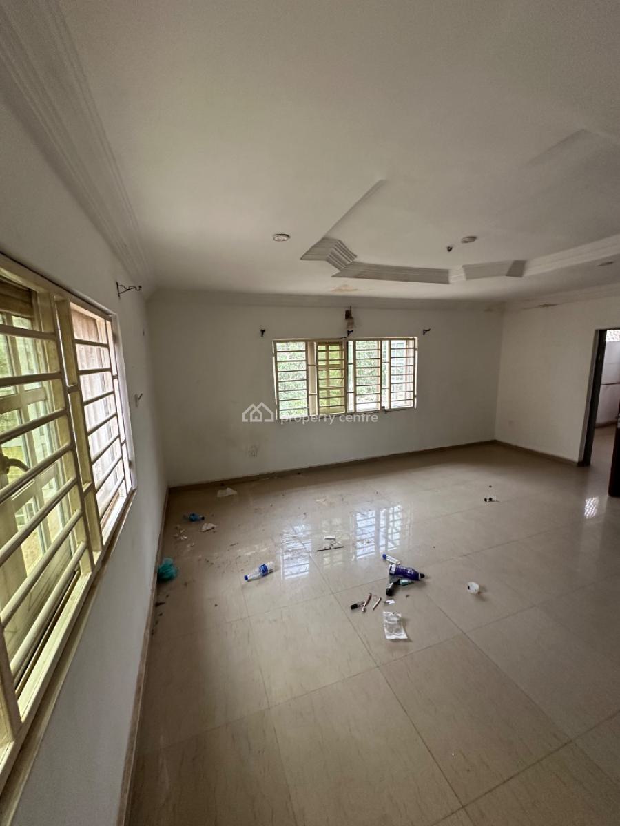 a Spacious One Bedroom Apartment in a Beautiful Neighborhood, 3rd Avenue, Gwarinpa, Abuja, Mini Flat (room and Parlour) for Rent