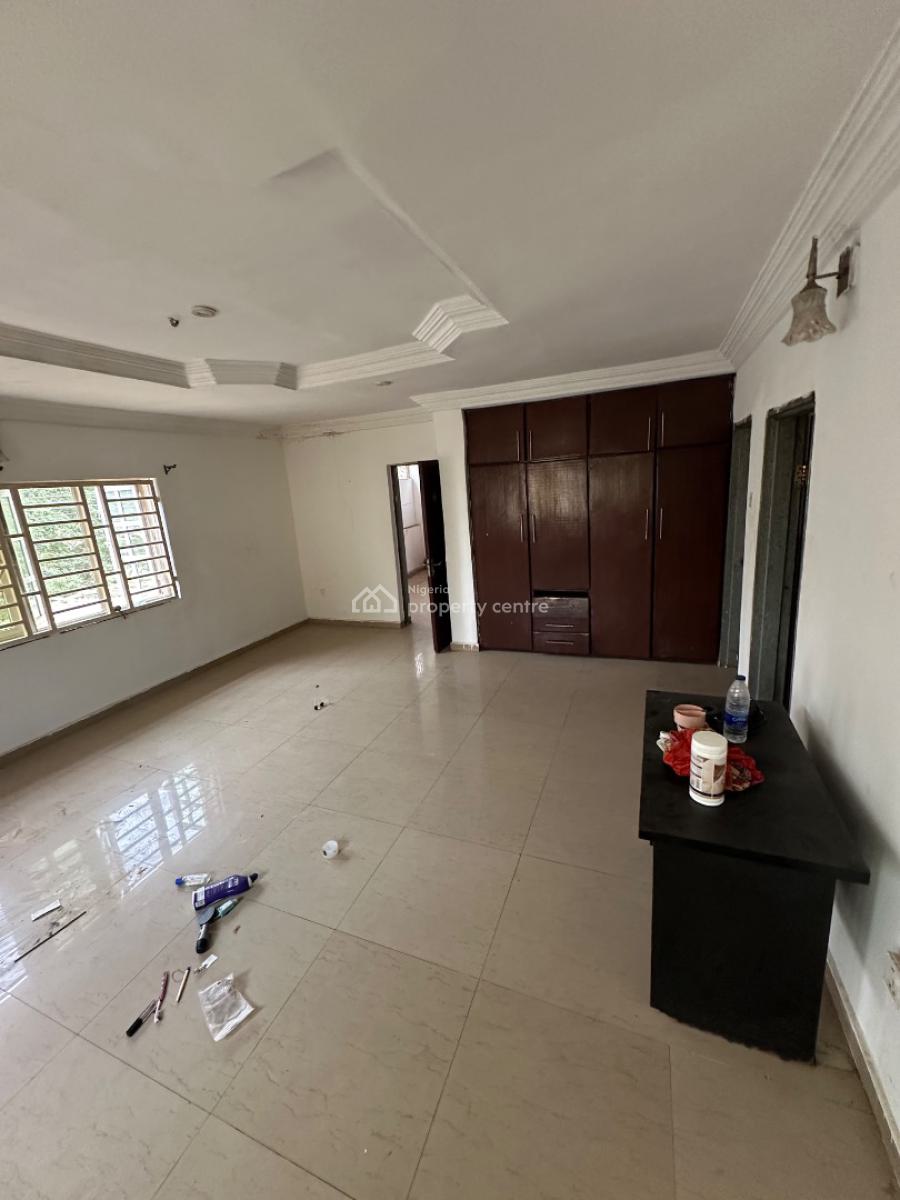 a Spacious One Bedroom Apartment in a Beautiful Neighborhood, 3rd Avenue, Gwarinpa, Abuja, Mini Flat (room and Parlour) for Rent