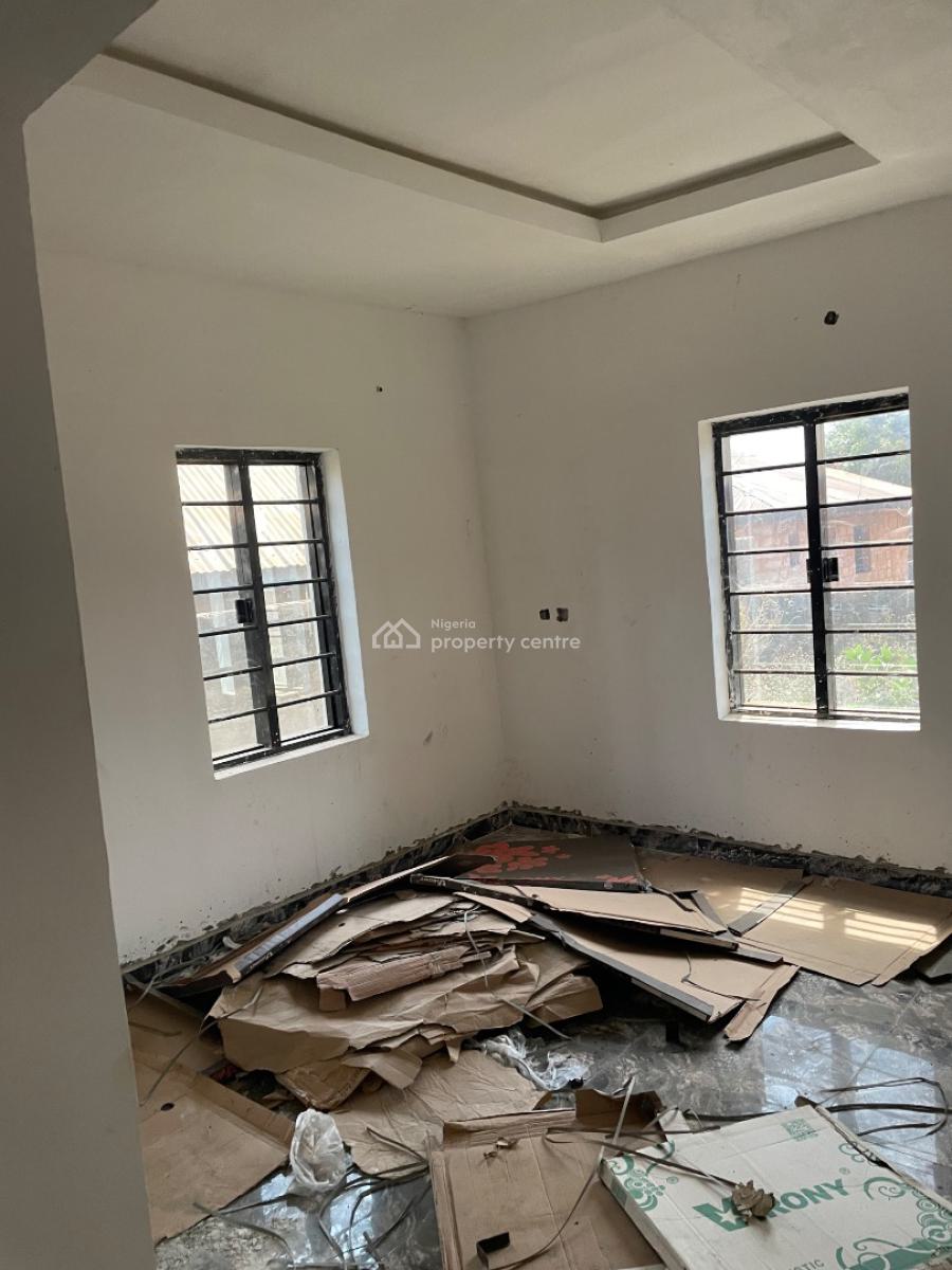 6 Bedroom and 3 Sitting Room Bungalow in a Developed Area, Close to Makoni Hotel, Ologuneru, Ibadan, Oyo, Detached Bungalow for Sale