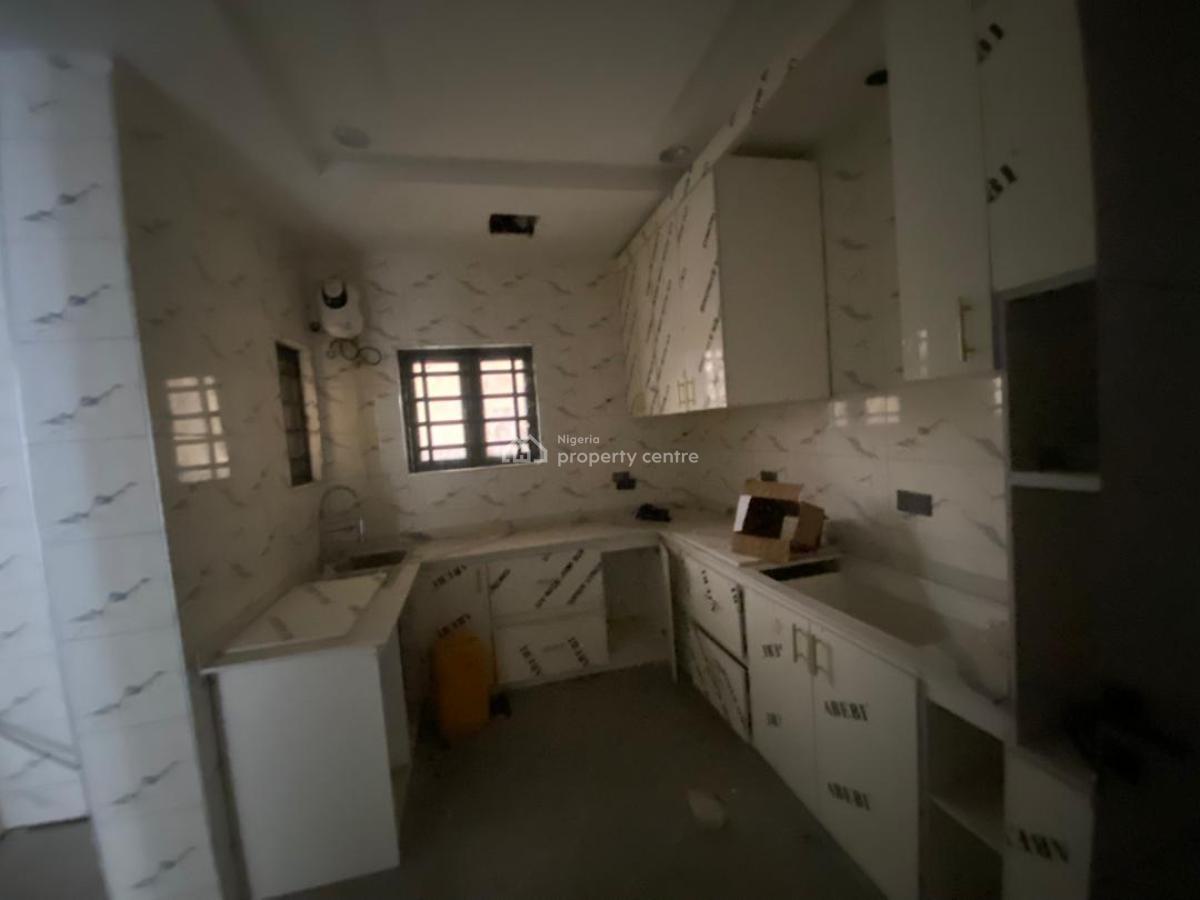 Well-designed 4-bedroom Semi-detached Duplex, Ikeja, Lagos, Semi-detached Duplex for Sale