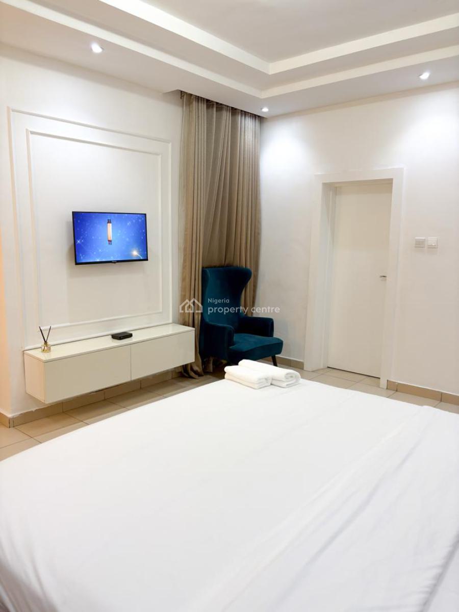 Fully Furnished Serviced 3bedroom Apartment, Cadogan Place Estate Osapa Lekki, Osapa, Lekki, Lagos, Flat / Apartment for Rent