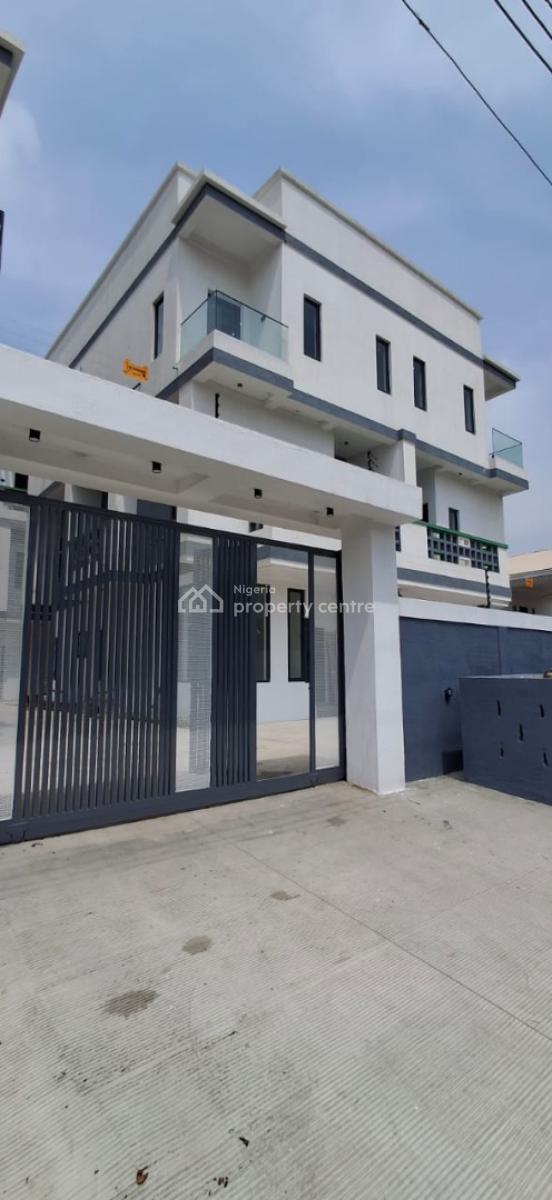 4 Bedrooms Semi Detached House, Lekki Phase 1, Lekki, Lagos, Semi-detached Duplex for Sale