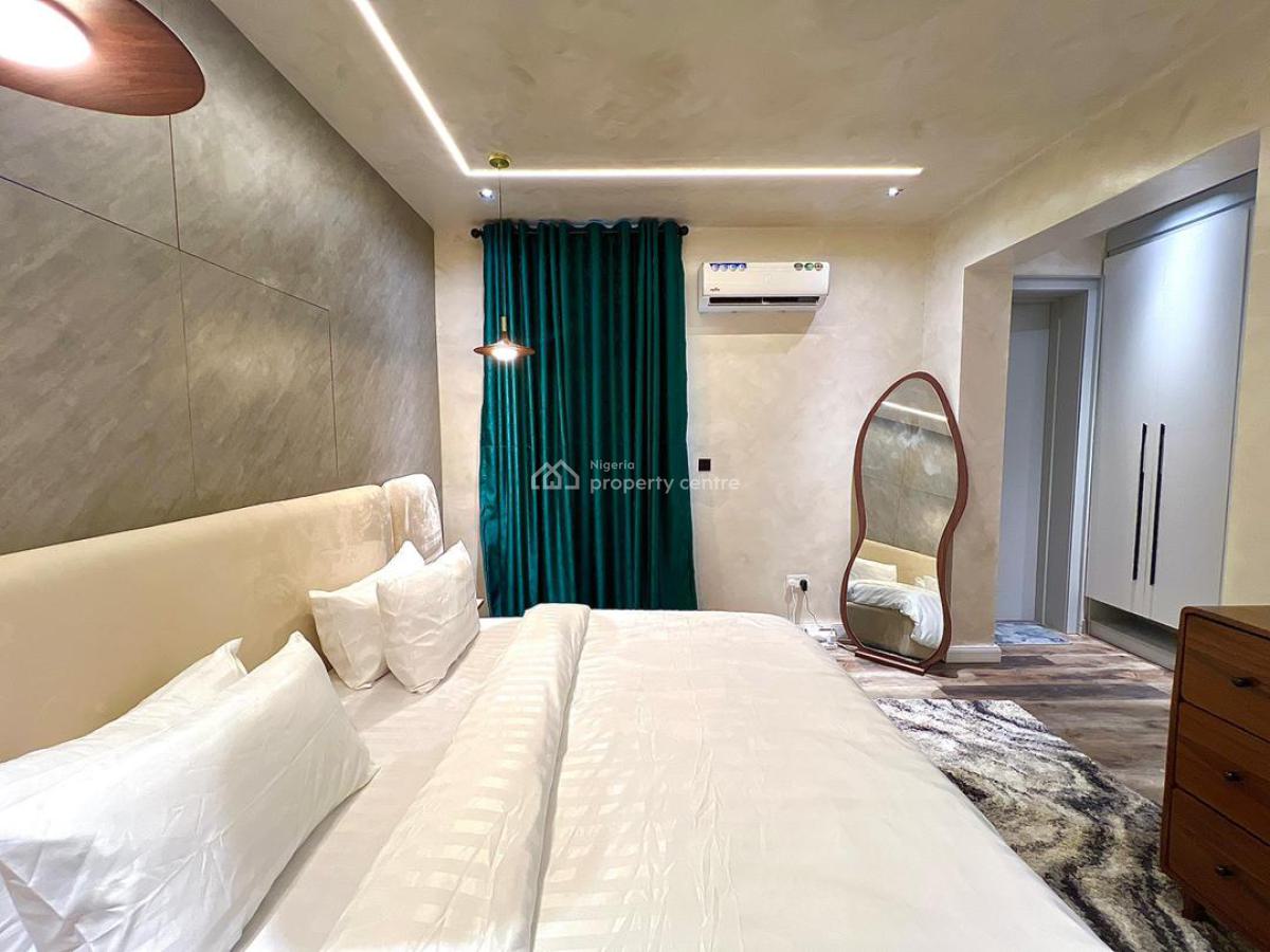 Beautiful 2 Bedroom Apartment, Freedom Way, Lekki Phase 1, Lekki, Lagos, Flat / Apartment Short Let