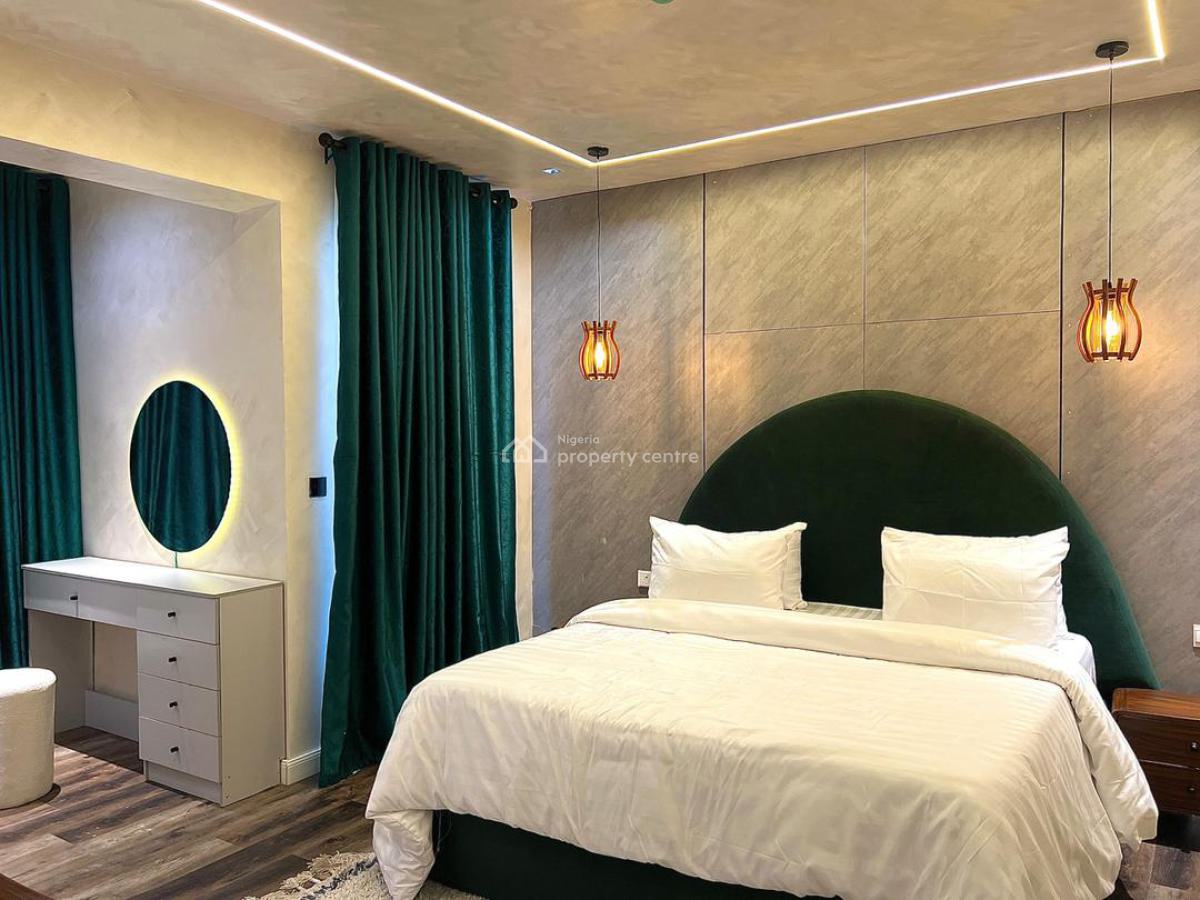 Beautiful 2 Bedroom Apartment, Freedom Way, Lekki Phase 1, Lekki, Lagos, Flat / Apartment Short Let