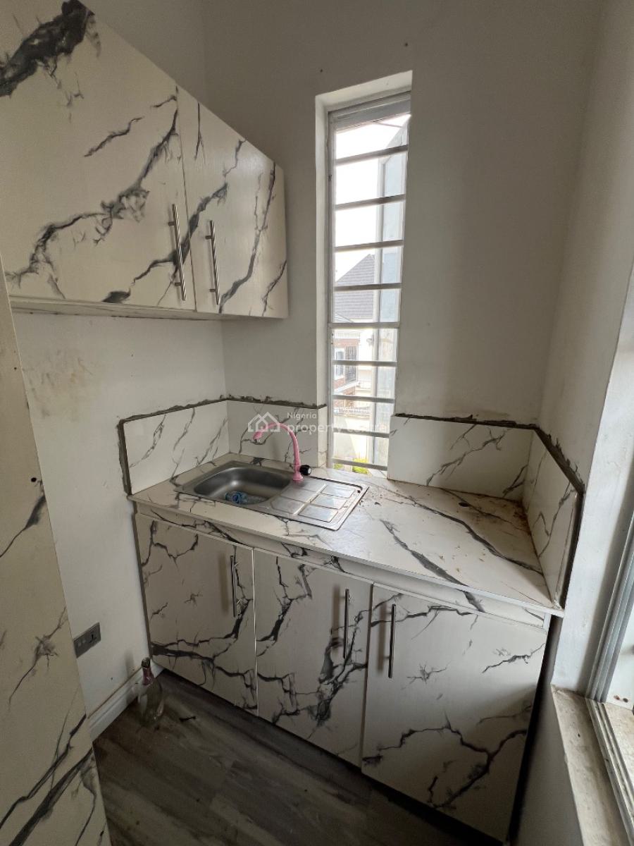 Super-clean Room & Parlour Self-contain in Osapa London Estate, Osapa, Lekki, Lagos, Mini Flat (room and Parlour) for Rent