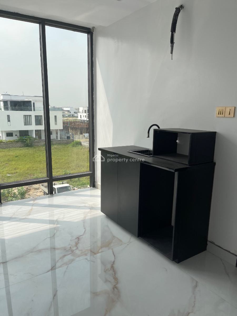 5 Bedroom Luxury House with Two Rooms Bq, Cowrie Creek, Lekki, Lagos, Semi-detached Duplex for Sale