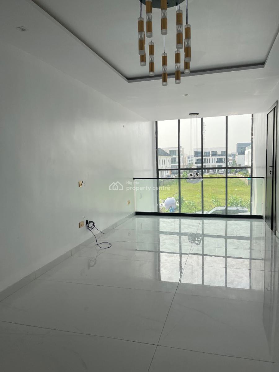 5 Bedroom Luxury House with Two Rooms Bq, Cowrie Creek, Lekki, Lagos, Semi-detached Duplex for Sale