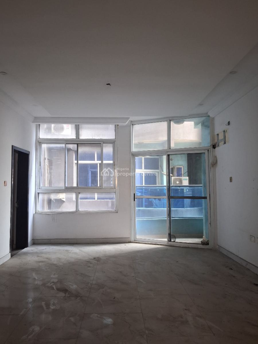 Spacious 2 Bedroom Apartment, 1st Gate Igbokusu, Jakande, Lekki, Lagos, Flat / Apartment for Sale