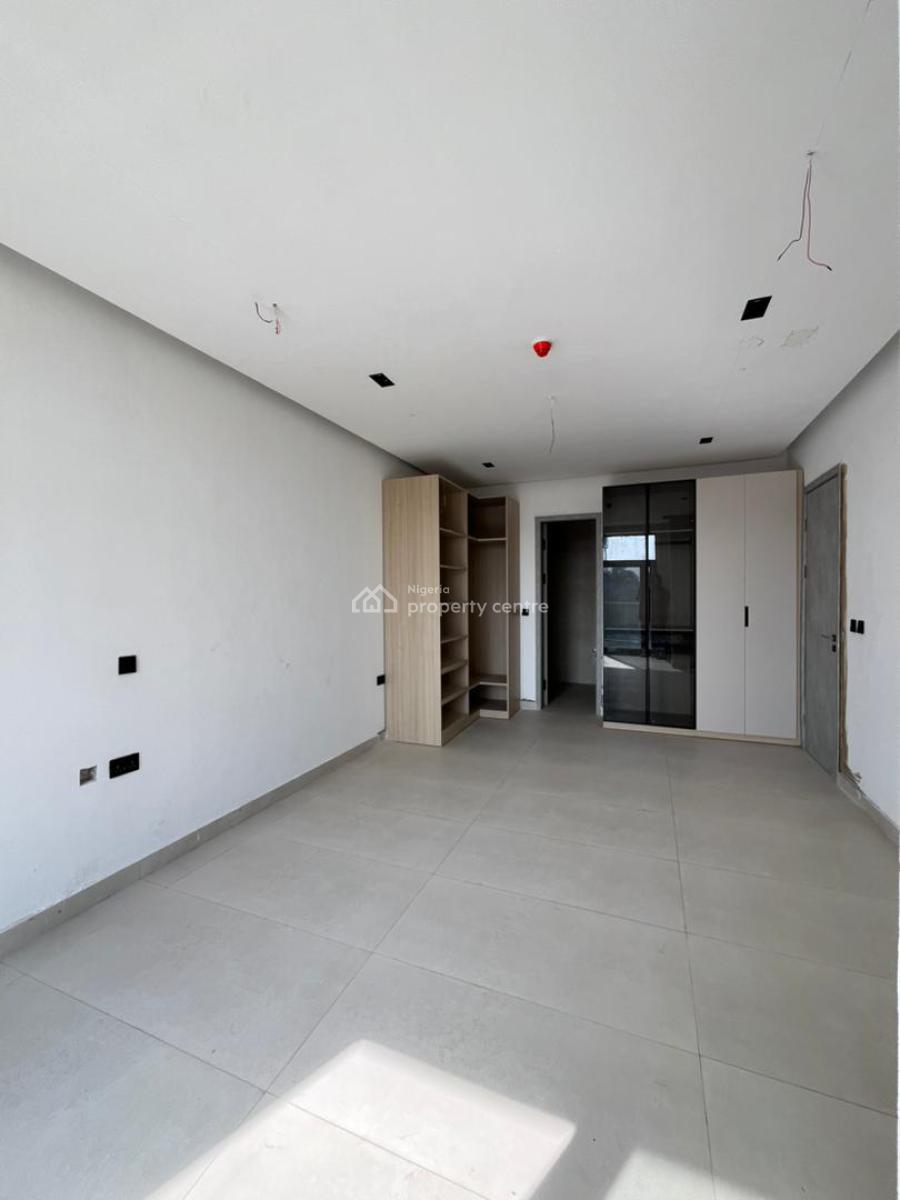 2 Bedroom Luxury Apartments, Lekki Phase 1, Lekki, Lagos, Flat / Apartment for Sale