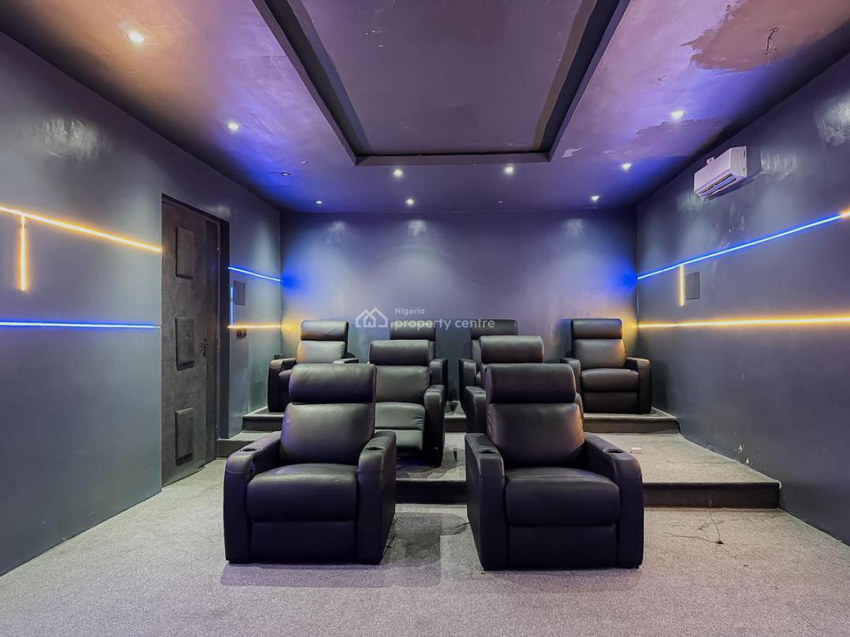 Exquisite 2 Bedroom Apartment, Lekki Phase 1, Lekki, Lagos, Flat / Apartment Short Let