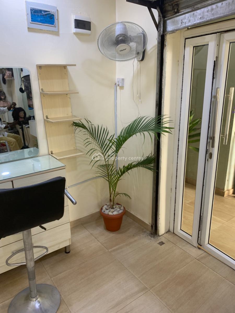 Sublet Space on The First Floor, Wuse 2, Abuja, Shop for Rent