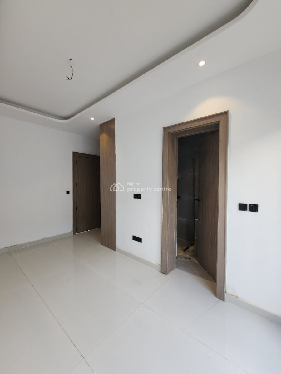 Luxury 2 Bedroom Apartment with Pool, Gym & Elevator, Lekki Phase 1, Lekki, Lagos, Flat / Apartment for Sale