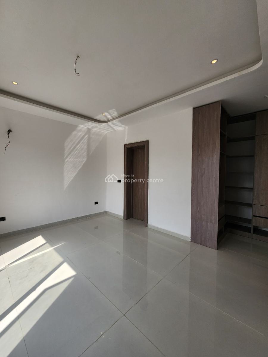 Luxury 2 Bedroom Apartment with Pool, Gym & Elevator, Lekki Phase 1, Lekki, Lagos, Flat / Apartment for Sale