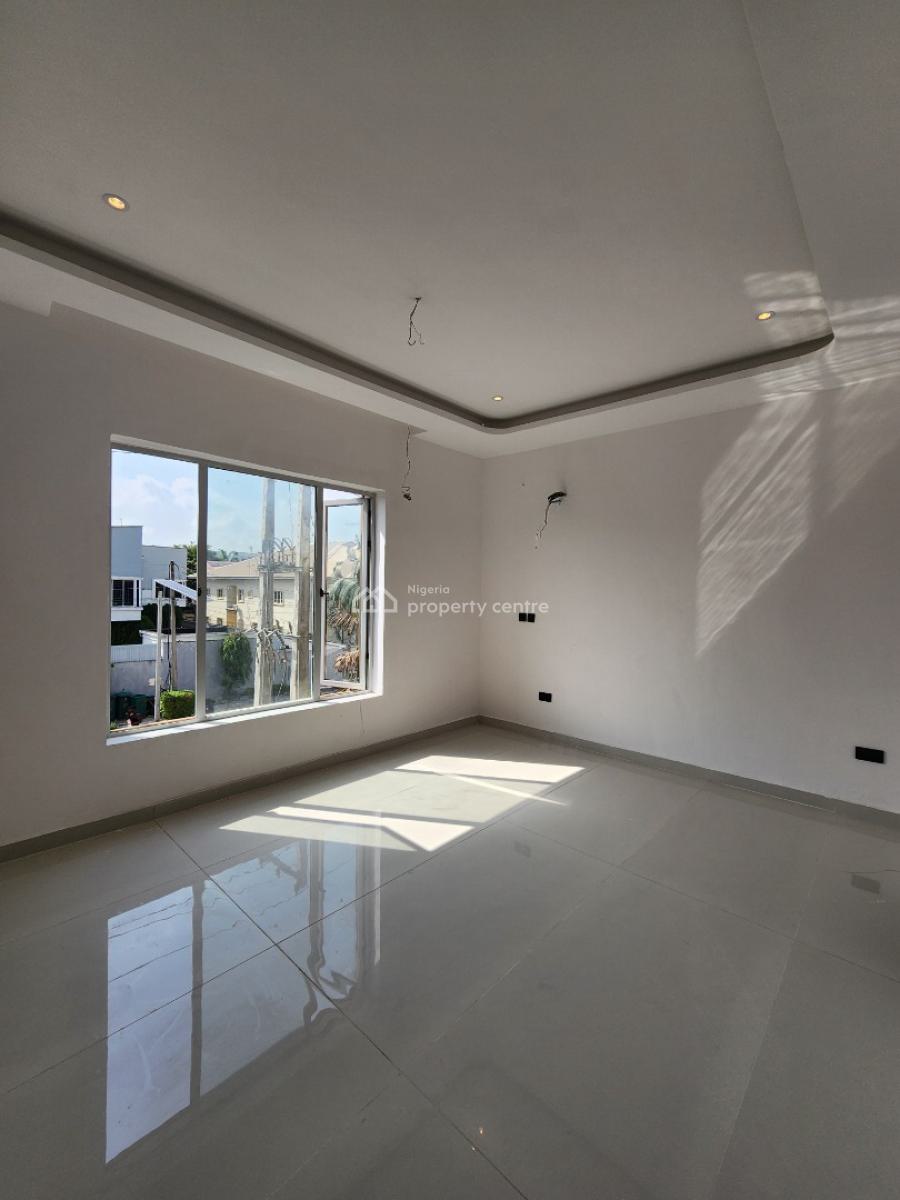 Luxury 2 Bedroom Apartment with Pool, Gym & Elevator, Lekki Phase 1, Lekki, Lagos, Flat / Apartment for Sale