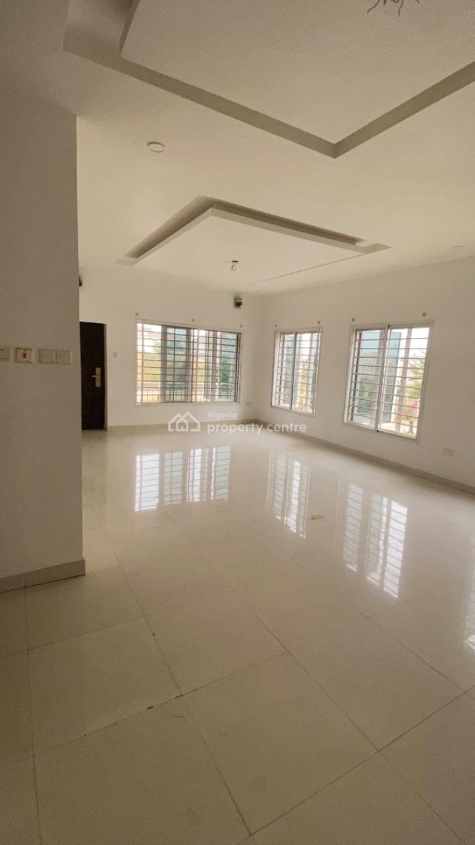 Luxury 3 Bedroom Flat + Bq, Gilmore, Jahi, Abuja, Flat / Apartment for Rent