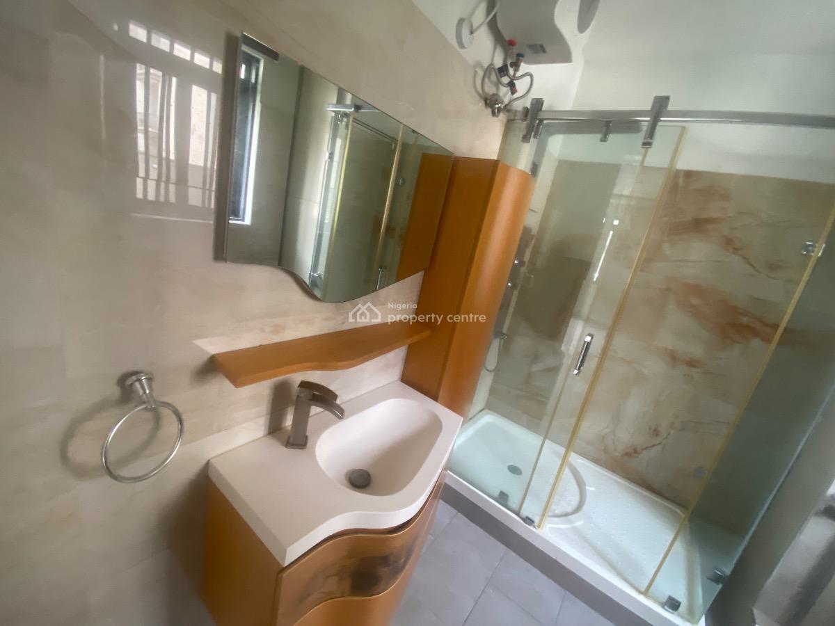 Luxury 3 Bedroom Flat with a Pool, Gym & Bq, Off Bisola Durosimi Etti, Lekki Phase 1, Lekki, Lagos, Flat / Apartment for Rent
