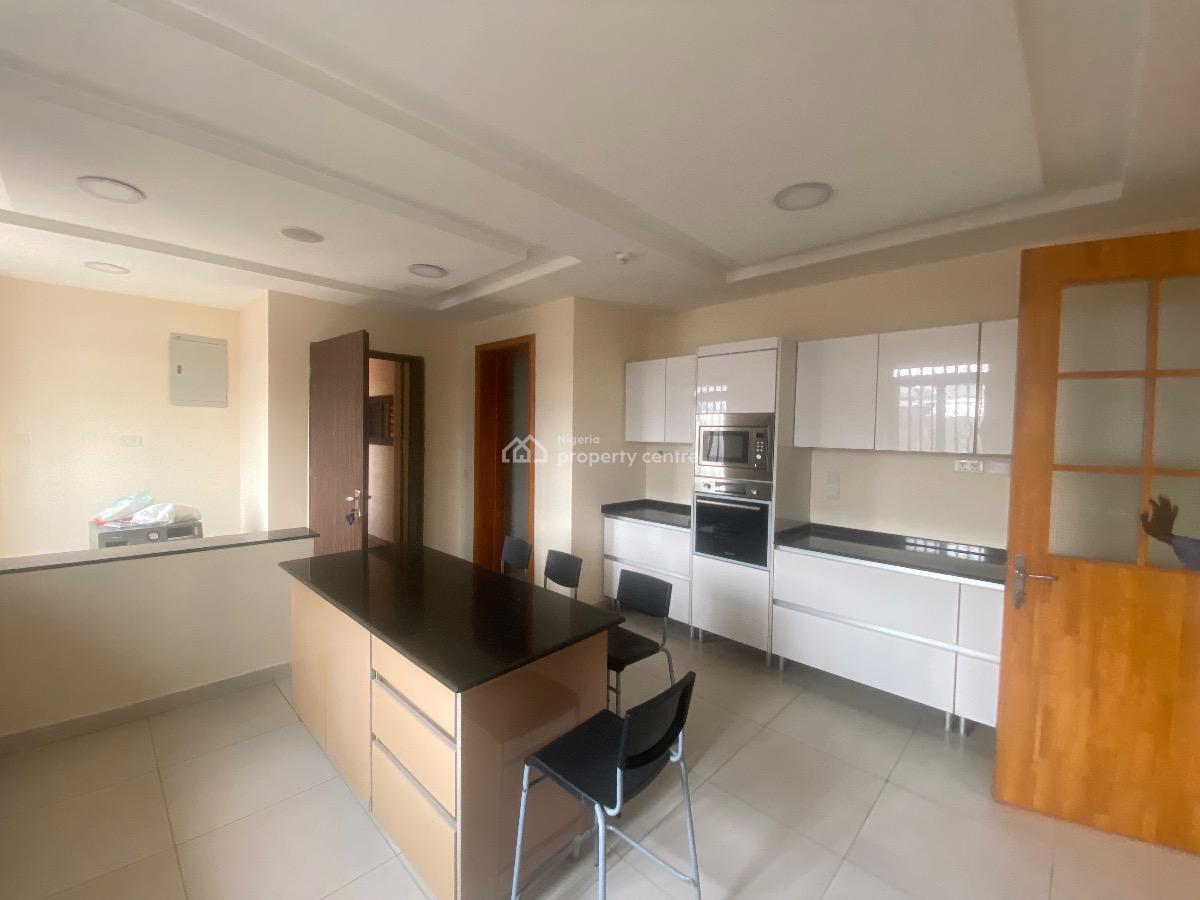 Luxury 3 Bedroom Flat with a Pool, Gym & Bq, Off Bisola Durosimi Etti, Lekki Phase 1, Lekki, Lagos, Flat / Apartment for Rent
