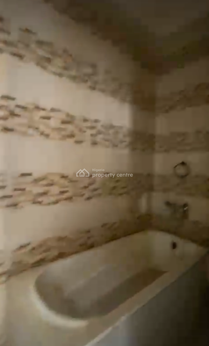 Room in a Shared Apartment, Bera Estate Chevron Drive, Lekki Phase 2, Lekki, Lagos, Flat / Apartment for Rent