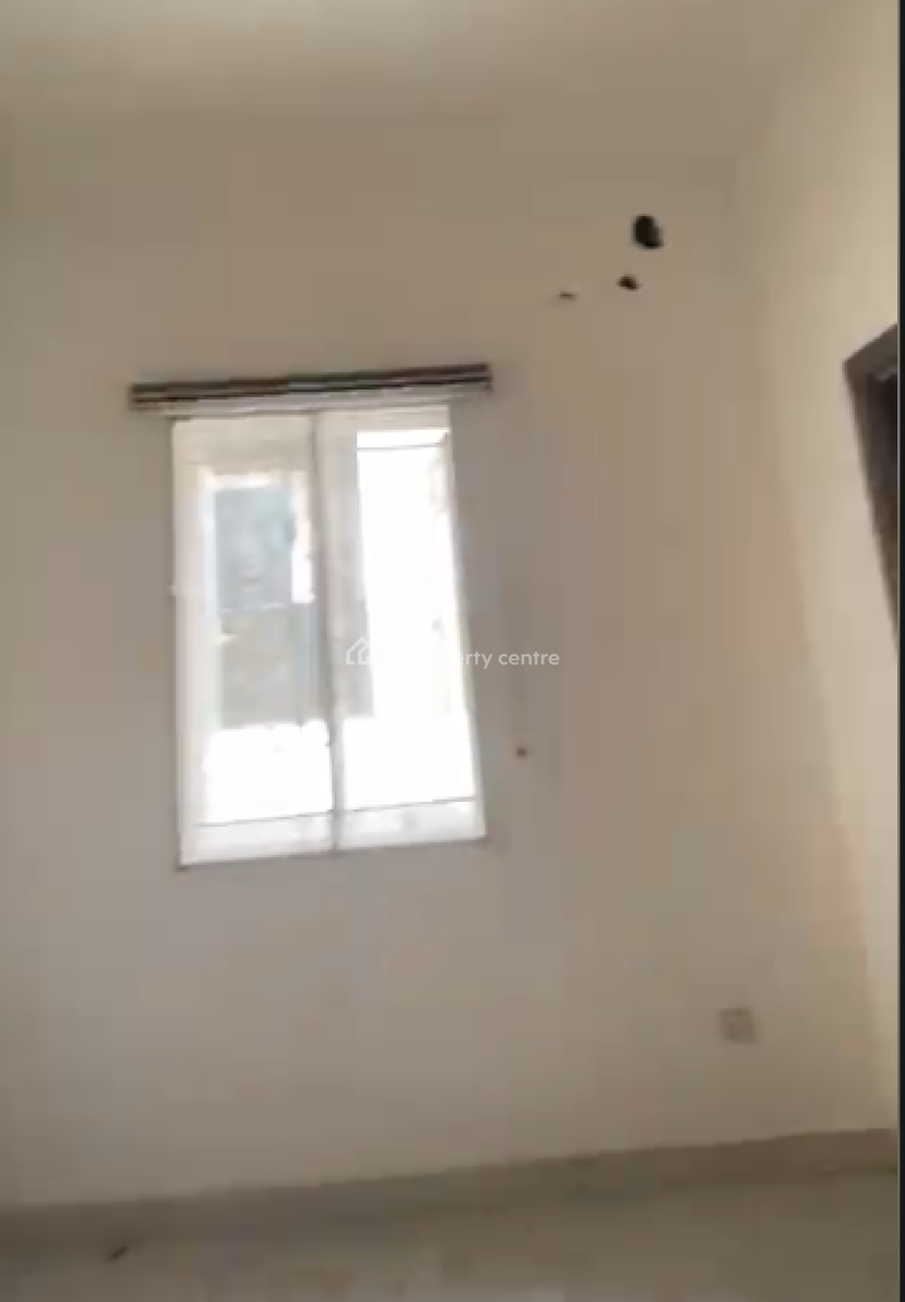 Room in a Shared Apartment, Bera Estate Chevron Drive, Lekki Phase 2, Lekki, Lagos, Flat / Apartment for Rent