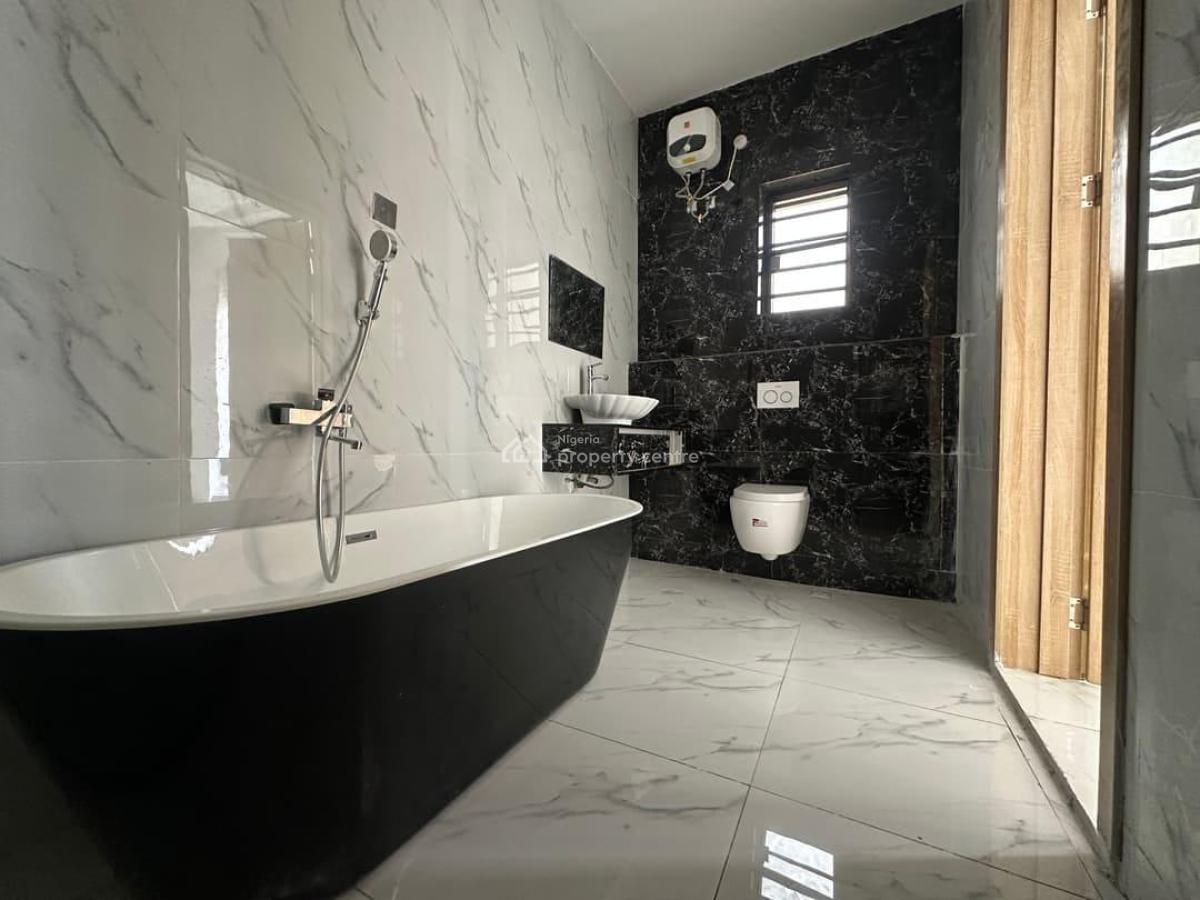 4 Bedroom Semi-detached House with Bq, Lekki, Lagos, Semi-detached Duplex for Rent