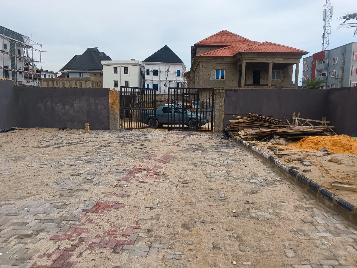 Fantastic One Bedroom Apartment, Sora Estate, Alpha Beach Road, New-road Bus-stop, Igbo Efon, Lekki, Lagos, Self Contain (single Rooms) for Rent