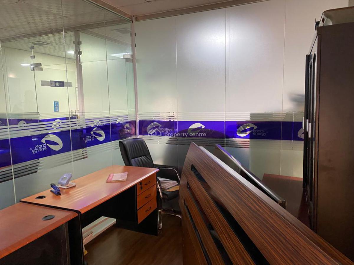 Well-positioned 50 Sqm Office Space in a Sought-after Commercial Areas, Victoria Island (vi), Lagos, Office Space for Rent
