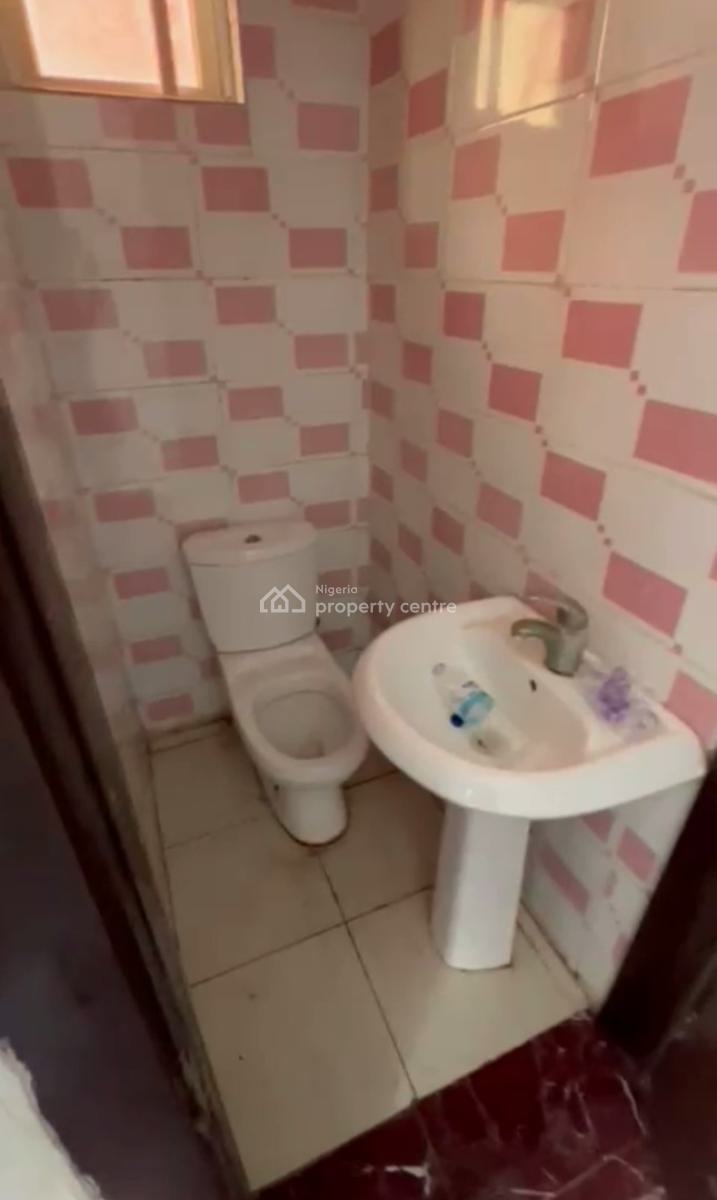 Executive Standard Spacious One Bedroom Apartment, Bera Estate, Chevron Drive, Lekki, Lagos, Mini Flat (room and Parlour) for Rent