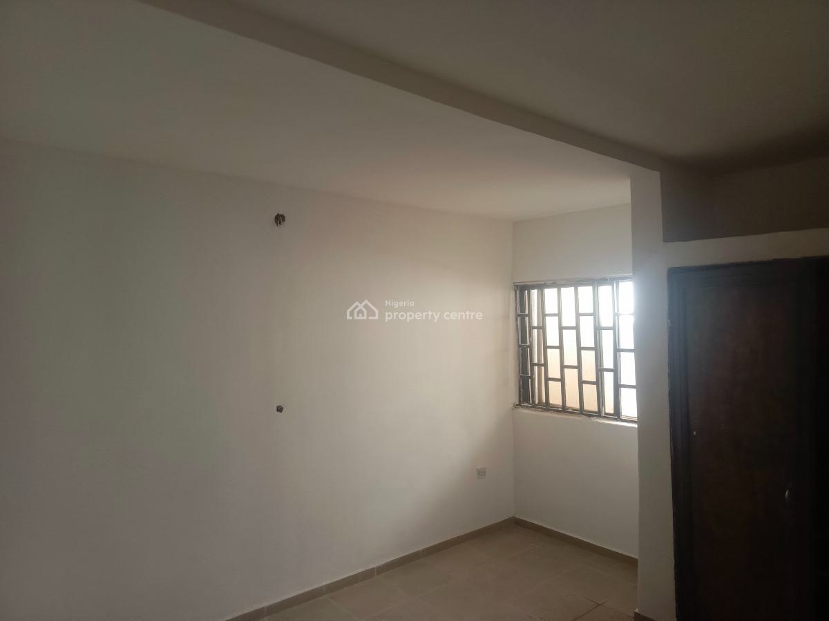 Newly Renovated 3 Bedrooms Bungalow 2 People in The Compound., Off 3rd Avenue, Gwarinpa, Abuja, Detached Duplex for Rent