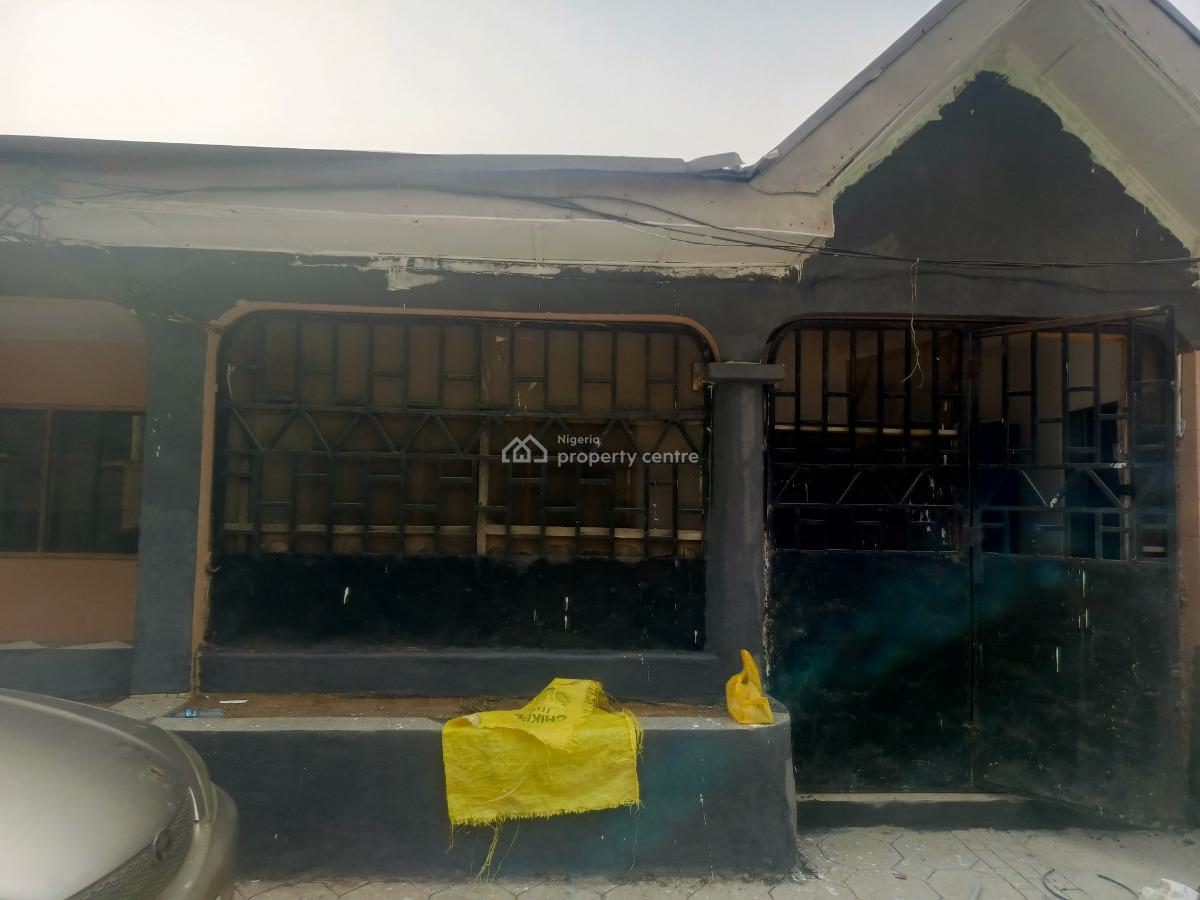 Newly Renovated 3 Bedrooms Bungalow 2 People in The Compound., Off 3rd Avenue, Gwarinpa, Abuja, Detached Duplex for Rent