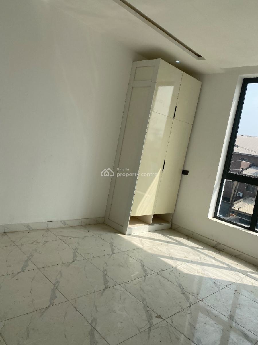 Luxury 2 Bedroom Flat with Excellent Facilities, Bakare Estate, Agungi, Lekki, Lagos, Block of Flats for Sale