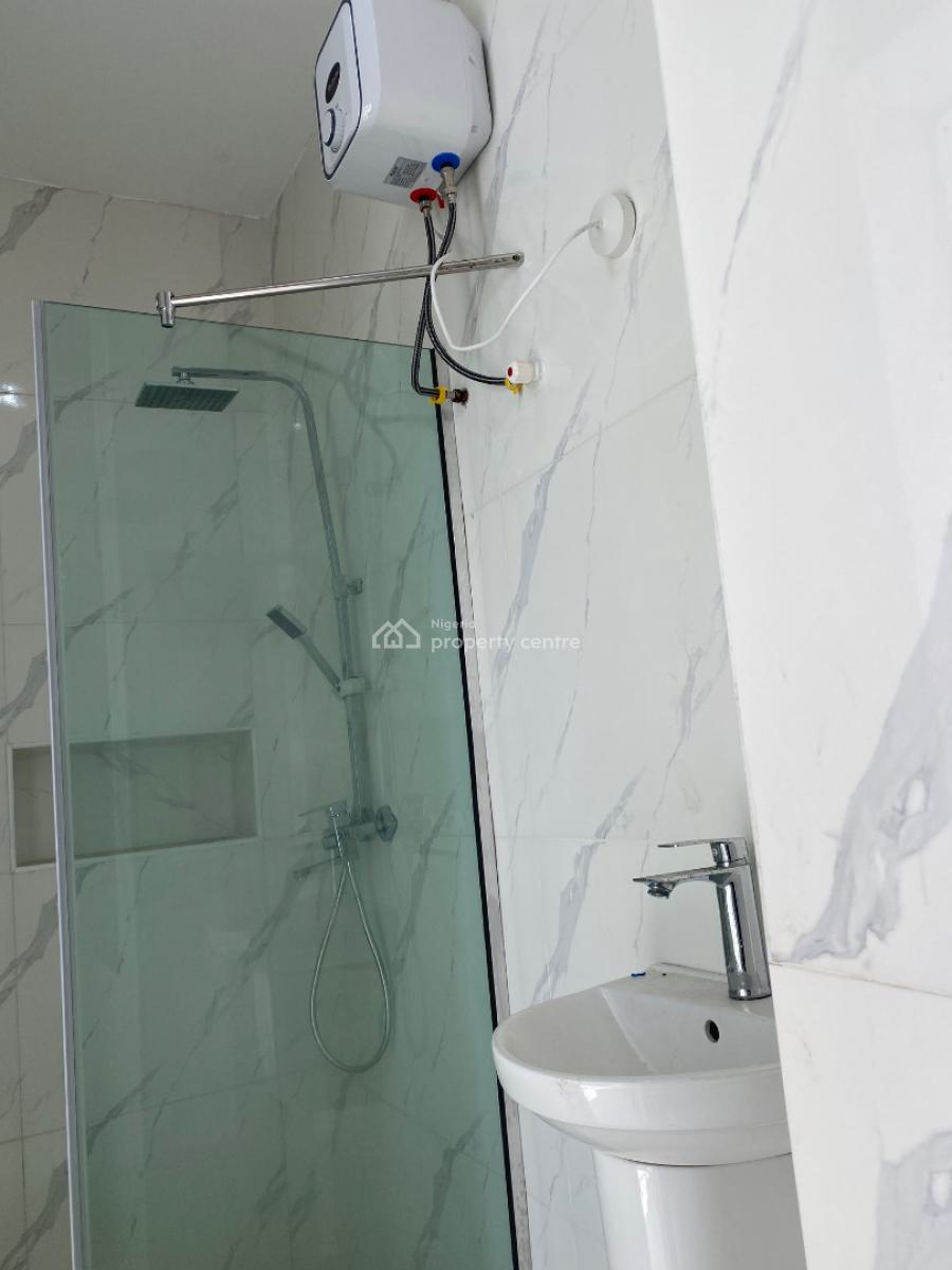 Luxury 2 Bedroom Flat with Excellent Facilities, Bakare Estate, Agungi, Lekki, Lagos, Block of Flats for Sale