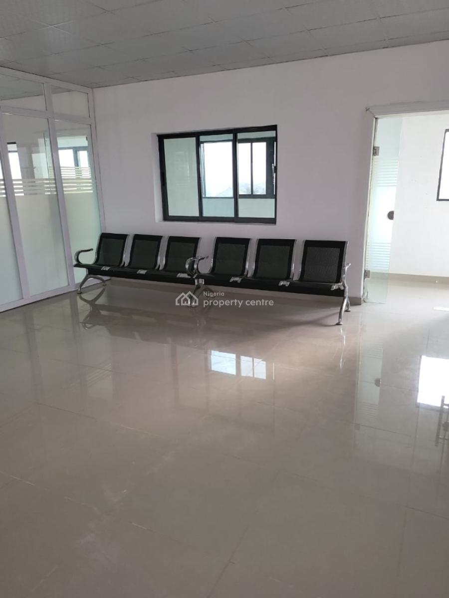 Warehouse with Office Buildings, Boluwaji/lagos-ibadan Express, Ibadan, Oyo, Warehouse for Sale