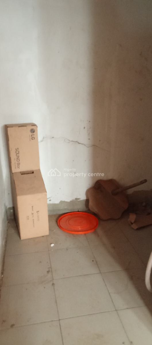 Pop Finished 2 Bedroom Flat in a Secure Estate, Wuye, Abuja, Flat / Apartment for Rent