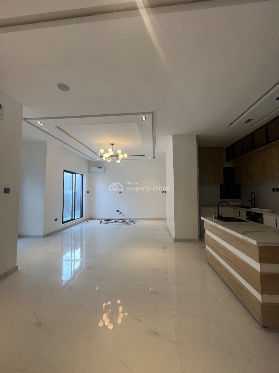 Fully Serviced 2-bedroom Apartment with Elevator, Pool & Gym, Ikate, Lekki, Lagos, Flat / Apartment for Sale