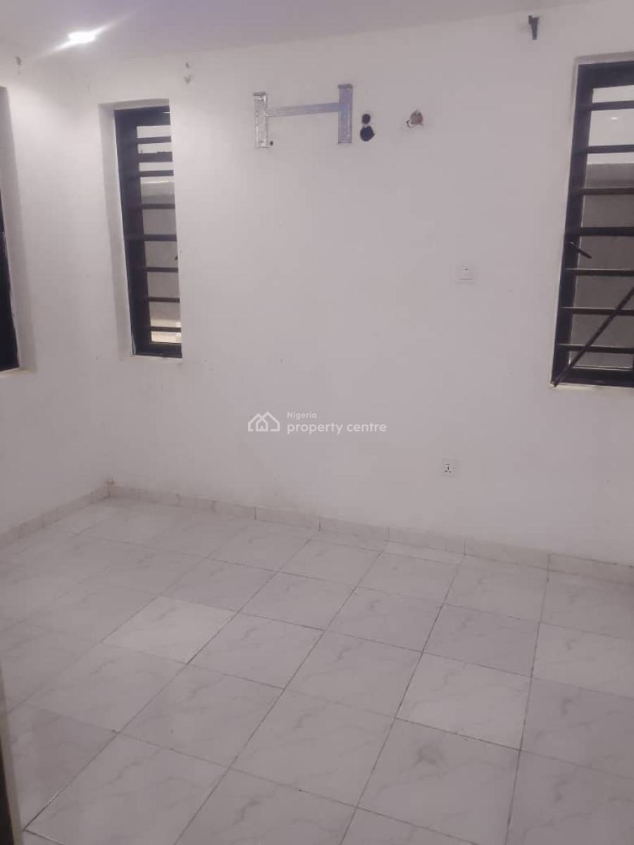 Mini Flat with 2 Toilets and Very Clean., Olawaiye Estate, Olowora, Magodo, Lagos, Mini Flat (room and Parlour) for Rent
