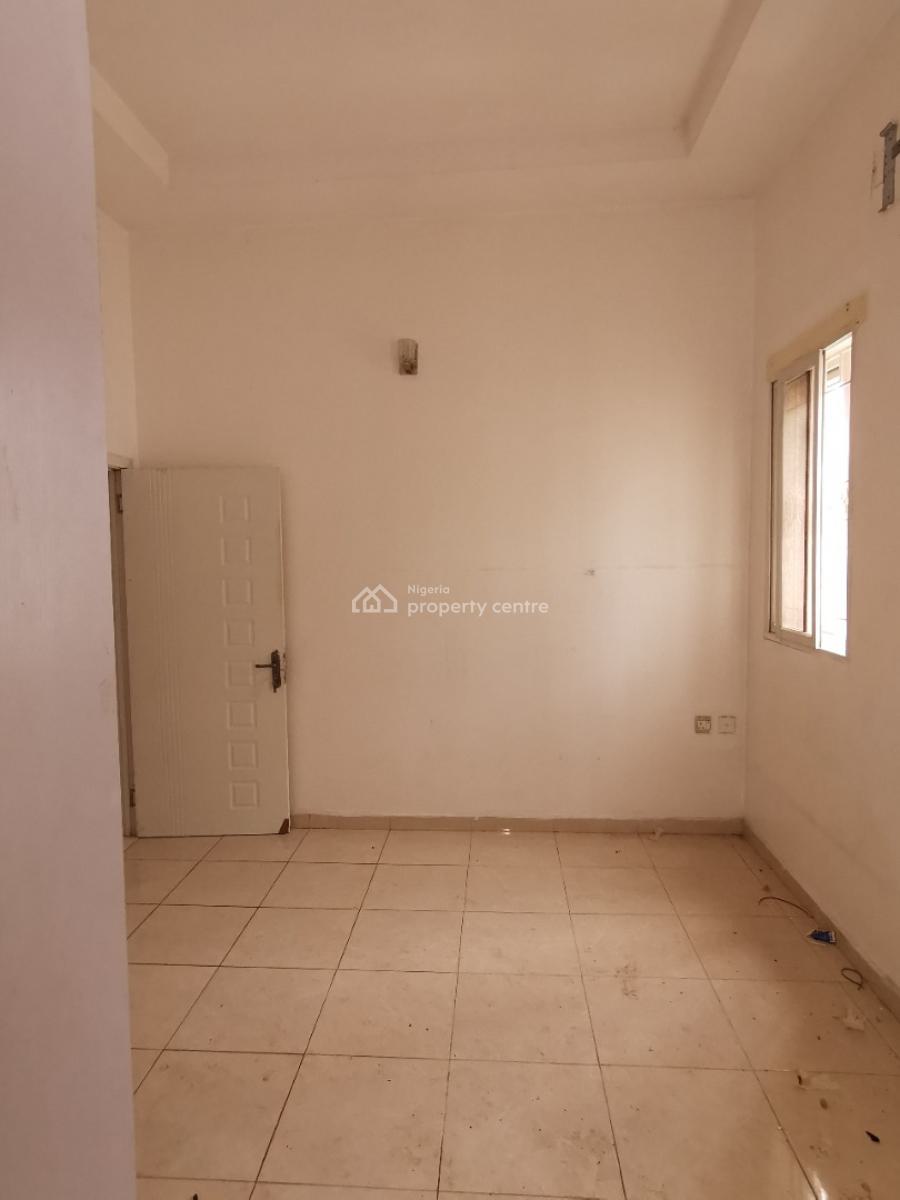 Spacious Semi Master Bedroom, Bera Estate, Chevron, Lekki, Lagos, Flat / Apartment for Rent