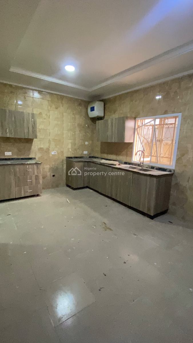 Luxury 4 Bedroom Terrace Duplex + Bq, Gilmore, Jahi, Abuja, Terraced Duplex for Rent