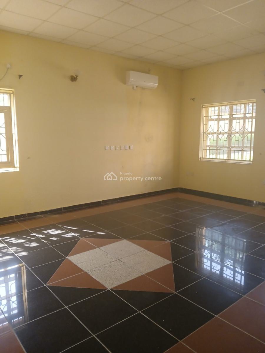 3 Bedroom Flat with 1-room Bq, Off Ibb Way, Maitama District, Abuja, Flat / Apartment for Rent