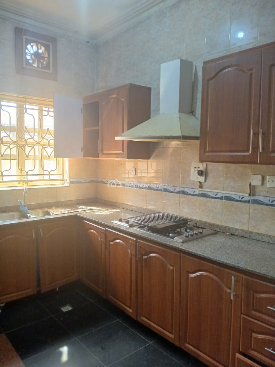 3 Bedroom Flat with 1-room Bq, Off Ibb Way, Maitama District, Abuja, Flat / Apartment for Rent