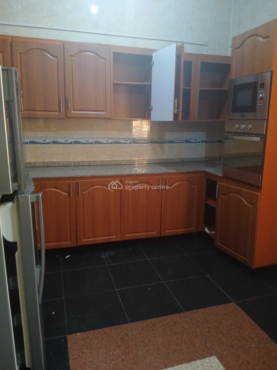 3 Bedroom Flat with 1-room Bq, Off Ibb Way, Maitama District, Abuja, Flat / Apartment for Rent