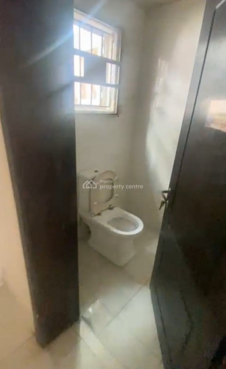 Serviced & Modern Mini Flat with Private Courtyard { Video}, Lekki Phase 1, Lekki, Lagos, Mini Flat (room and Parlour) for Rent