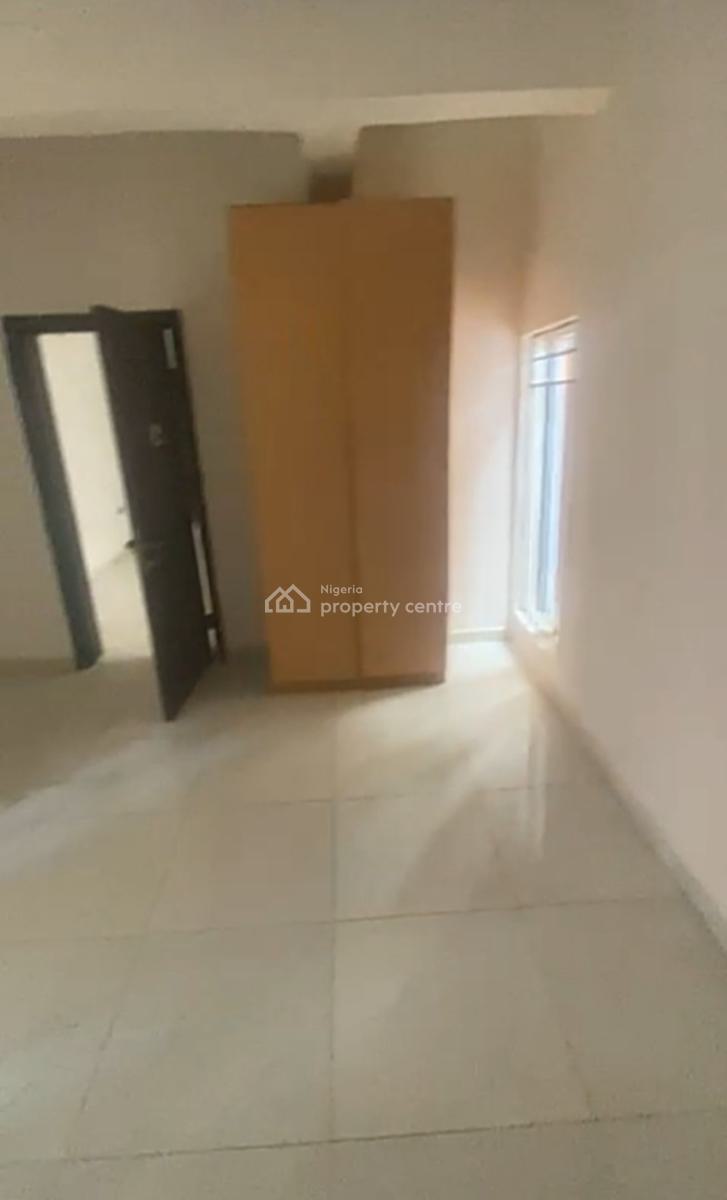 Serviced & Modern Mini Flat with Private Courtyard { Video}, Lekki Phase 1, Lekki, Lagos, Mini Flat (room and Parlour) for Rent