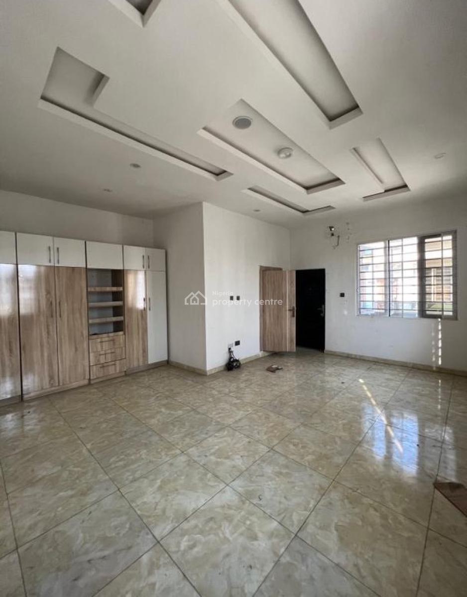 Masters Bedroom with Balcony Sharing Kitchen, Orchid Road, Lekki, Lagos, Flat / Apartment for Rent