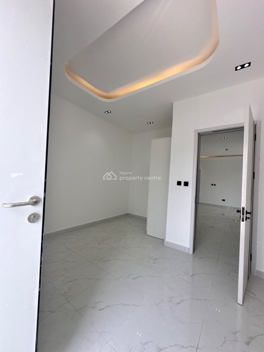 Solid Ikate 2bedroom Apartment, Ikate Axis, Lekki, Lagos, Block of Flats for Sale