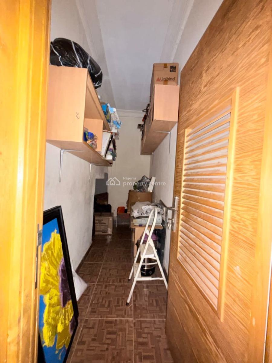 Massive 5bedroom, Lekki Phase 1, Lekki, Lagos, Semi-detached Duplex for Rent